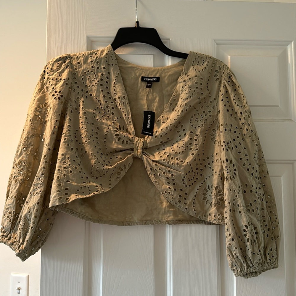 Cropped blouse